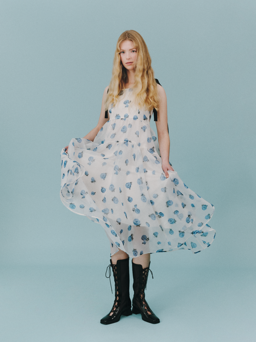 Dress 23,100yen Shoes 38,500yen