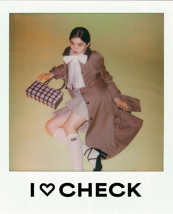 AUTUMN IN CHECK のポラロイド写真 1枚目